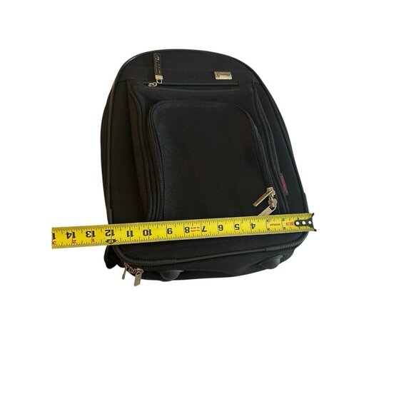 Travelpro Compact Walkabout Laptop Travel Backpack Black 16" Excellent Condition - Picture 13 of 15